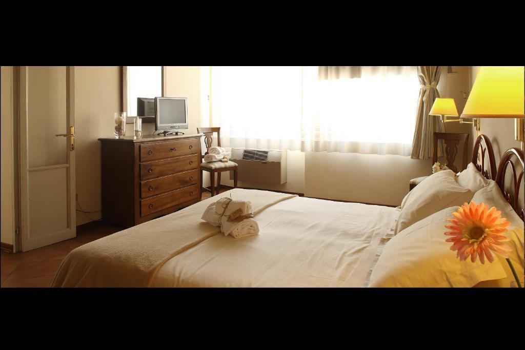 Residence In Centro Mantova Room photo