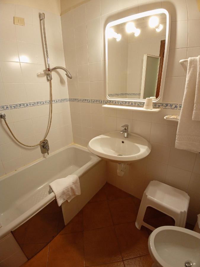 Residence In Centro Mantova Exterior photo